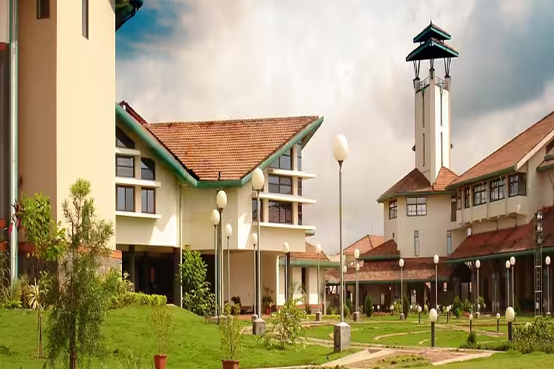 IIM Kozhikode Admits Largest-Ever Executive MBA Batch: 683 Professionals Join EPGP–18 with Nearly 30% Women