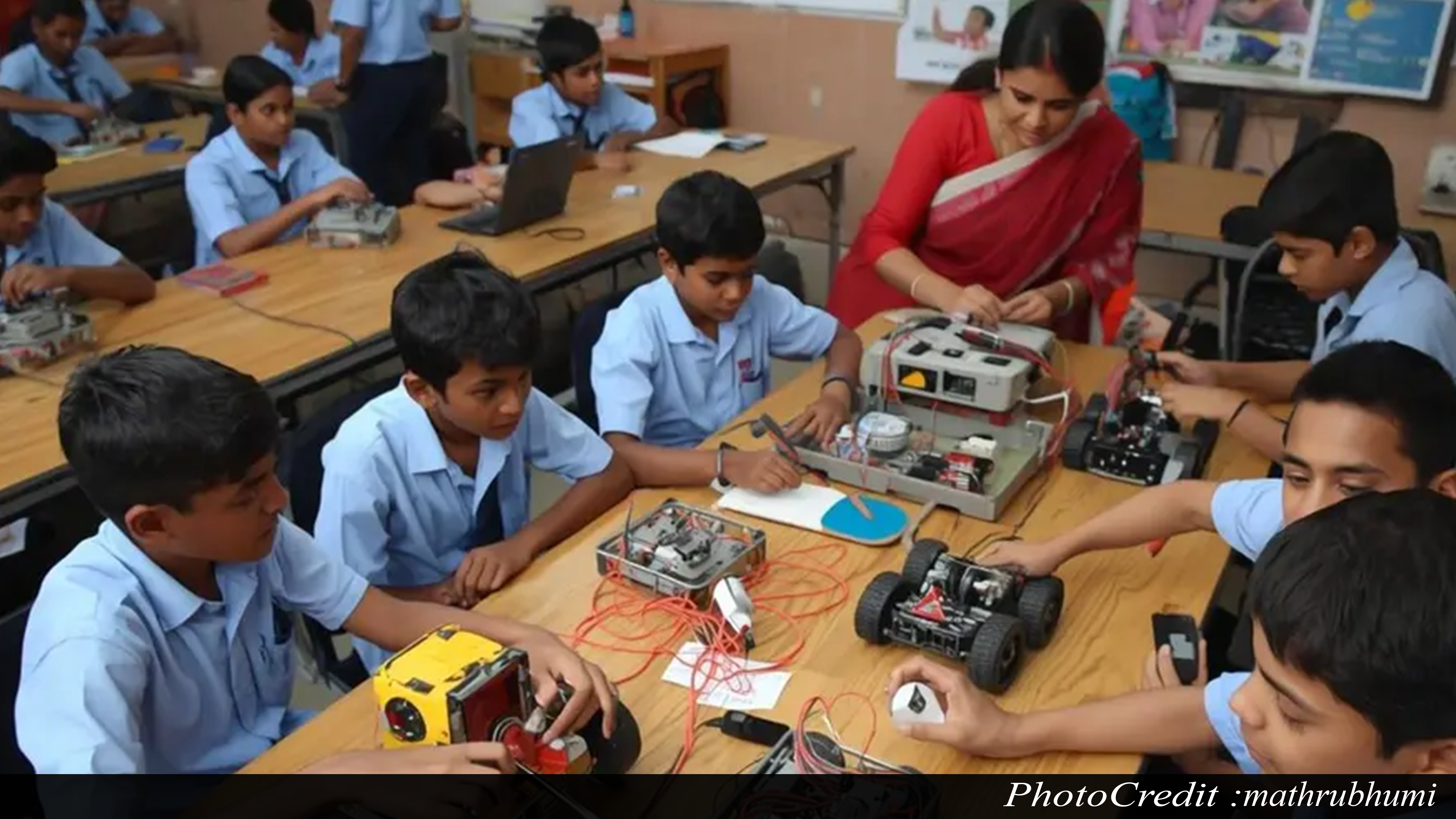 Kerala Schools to Train 4.5 Lakh Class 10 Students in Robotics by January 15
