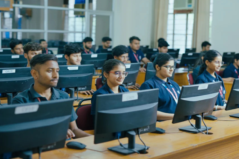 BTech Admissions Hit Eight-Year High as Computer Science Leads Surge in Enrolment