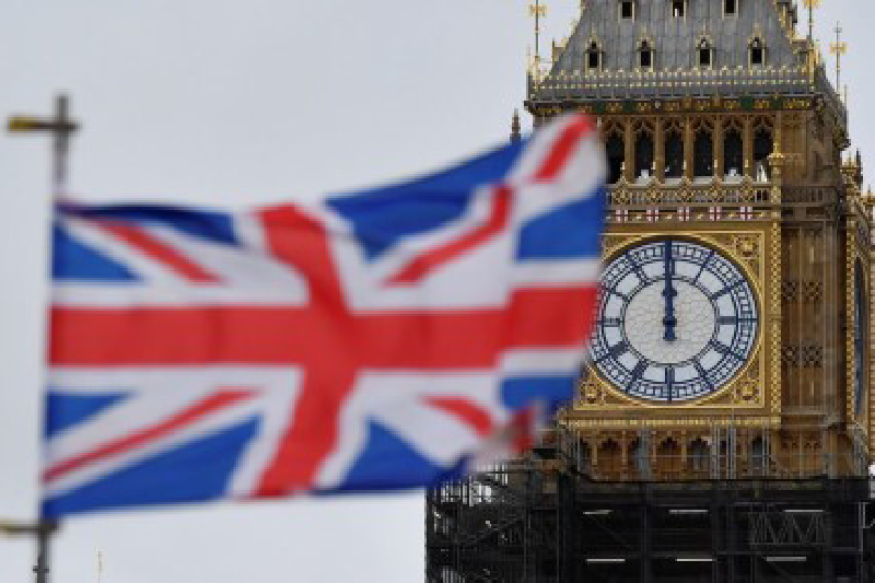 Why 80% of Migrants Left the UK in 2025: Indian Students Lead Emigration Amid Stricter Immigration Rules