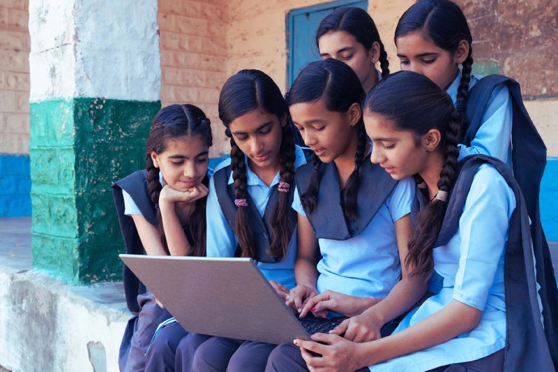 Dubai Teen Kavin Khanna Empowers Over 2,700 Rural Students in Bihar with Digital Skills