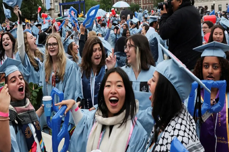 Why More Chinese Students Are Returning Home as Overseas Job and Visa Options Shrink