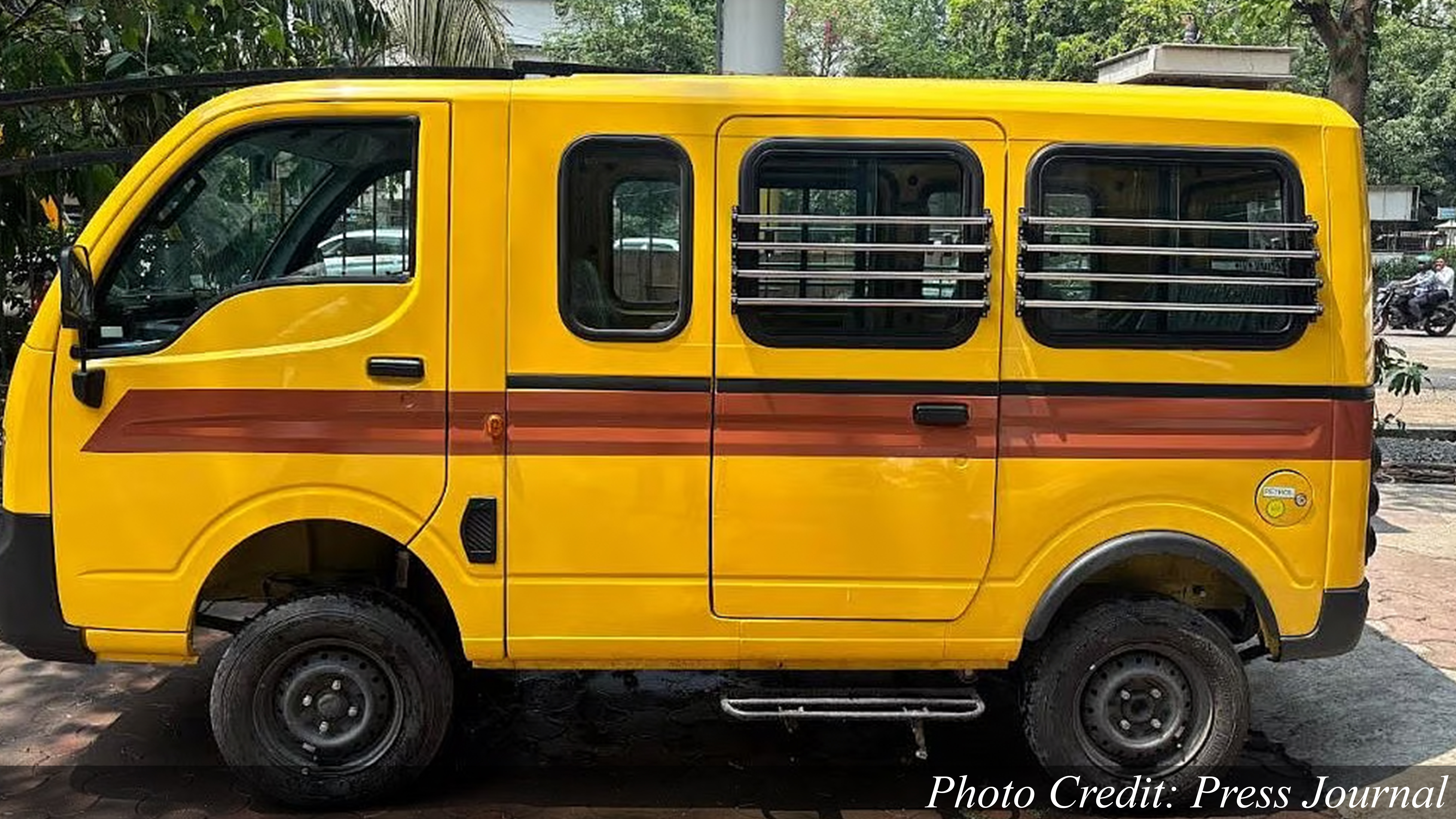 Maharashtra to Approve Only 12-Seater School Vans with Enhanced Safety Features