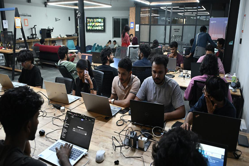 Maharashtra to Transform ITIs into Community Learning Centres After Hours: 5 Lakh People to Be Skilled by Year-End