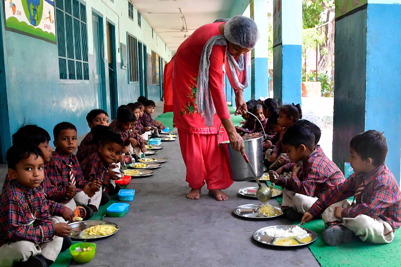 CBSE Rolls Out ‘Oil Boards’ in Schools After Sugar Boards: A Strategic Push Against Childhood Obesity