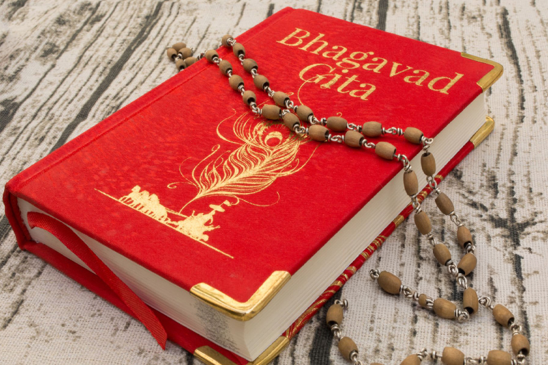 Gujarat Integrates Gita Teachings into Senior School Language Syllabus